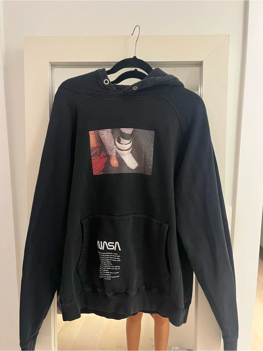 Heron Preston Black Graphic NASA Pullover Hoodie - Picture 1 of 2